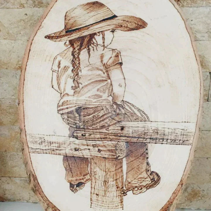 Gravte s presnosťou do dreva, skla alebo kovu 