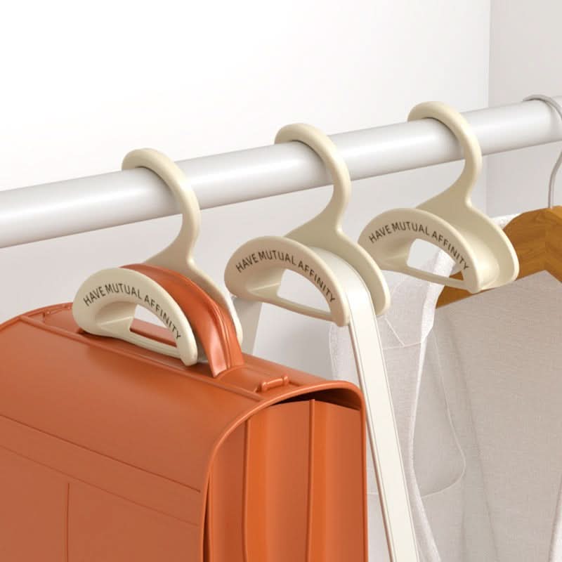 Ganchos inteligentes para pendurar suas bolsas sem danificá-las 